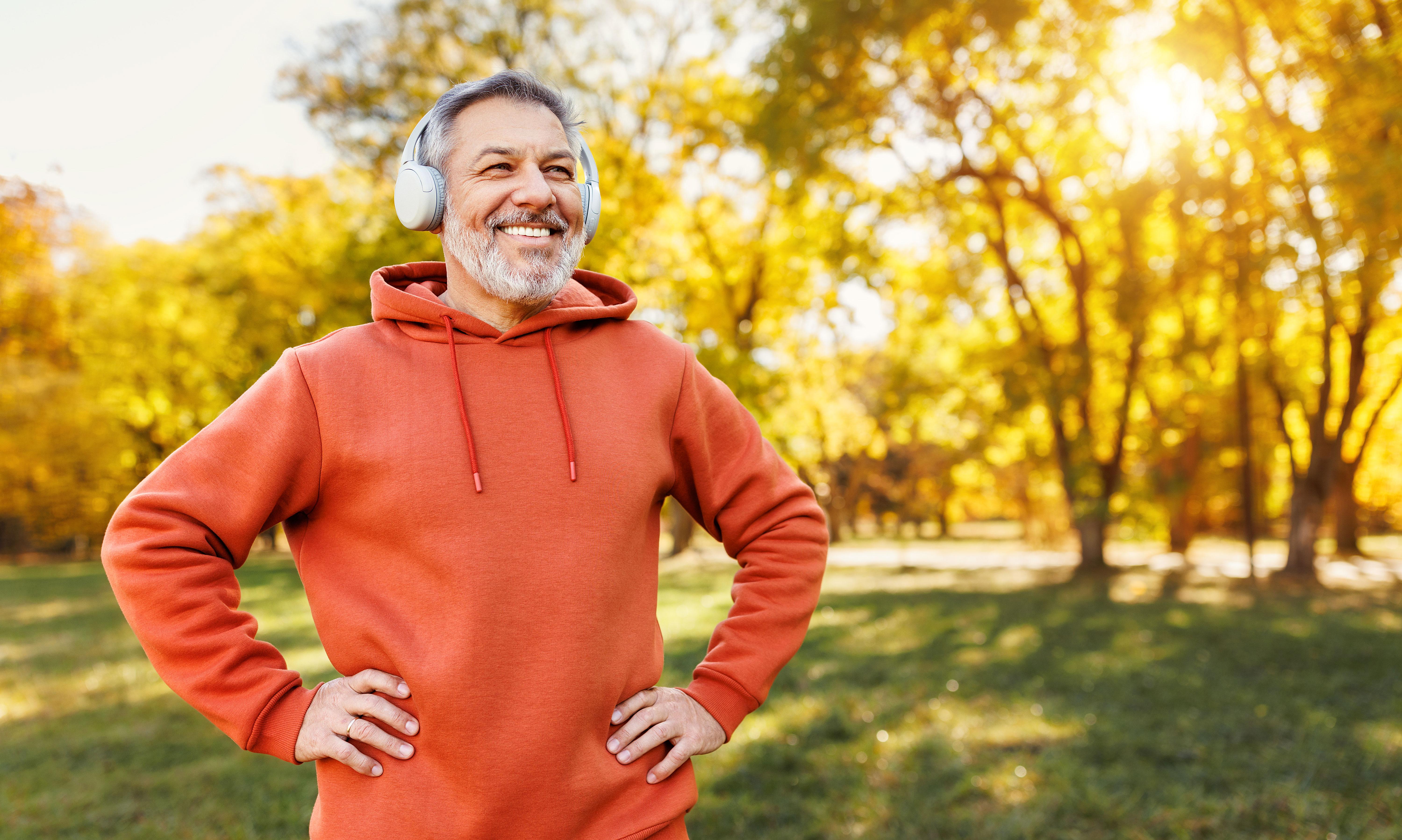 Man exercising during the fall